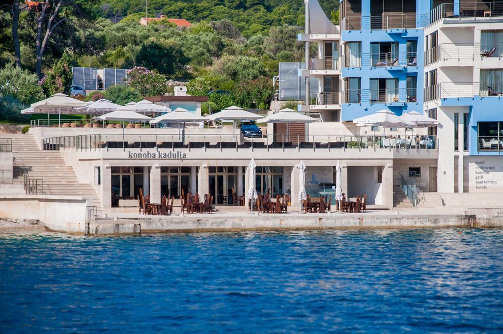 Hotel Maxim Božava エクステリア 写真