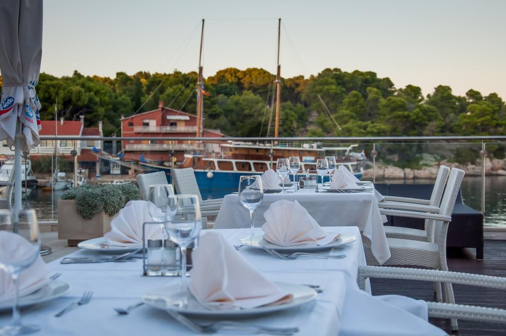Hotel Maxim Božava エクステリア 写真