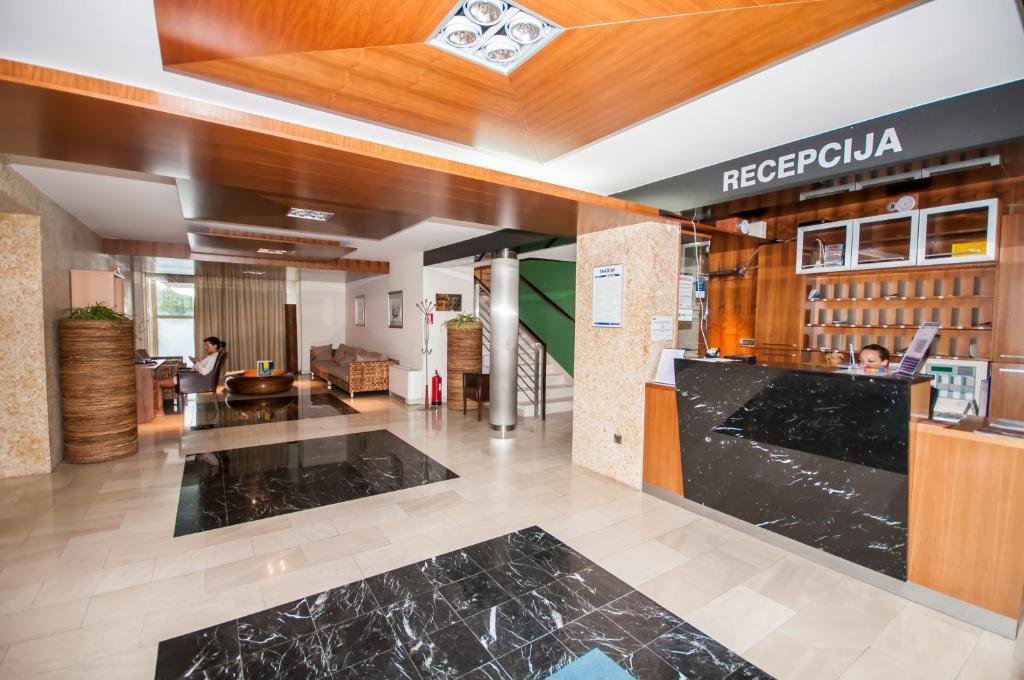 Hotel Maxim Božava エクステリア 写真