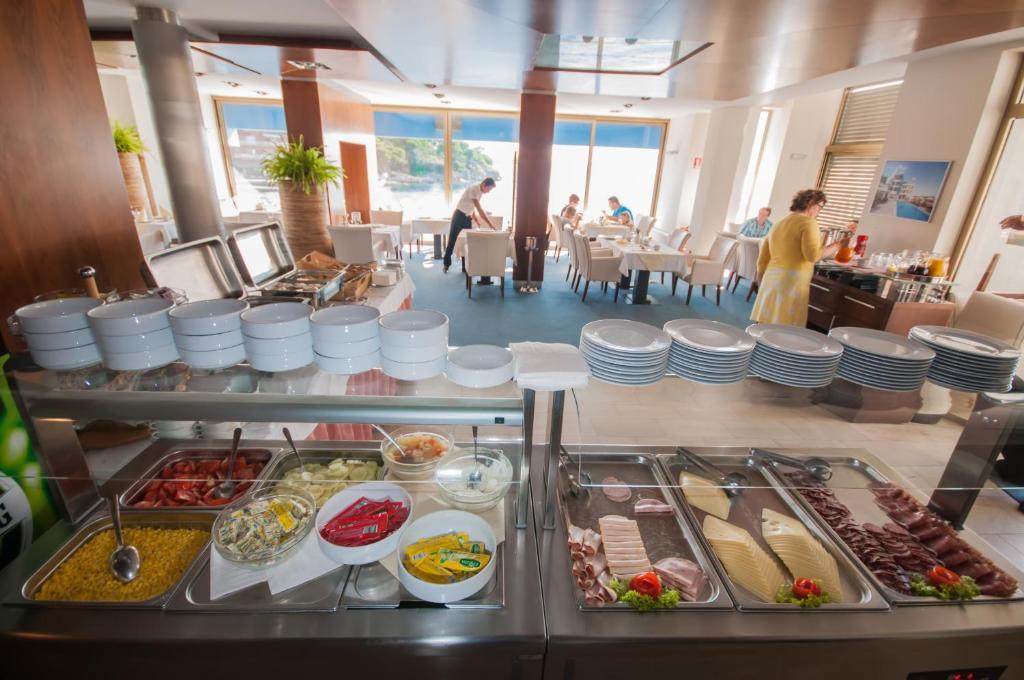 Hotel Maxim Božava エクステリア 写真