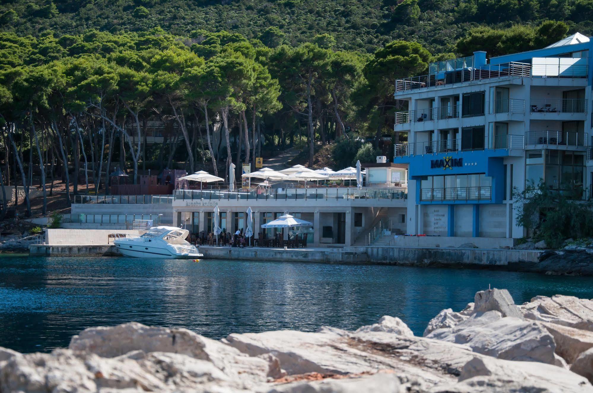 Hotel Maxim Božava エクステリア 写真