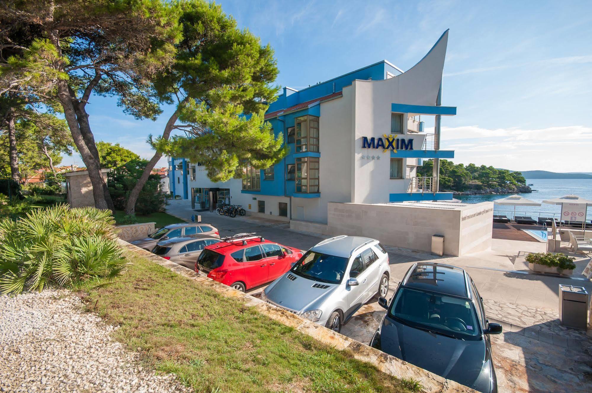 Hotel Maxim Božava エクステリア 写真