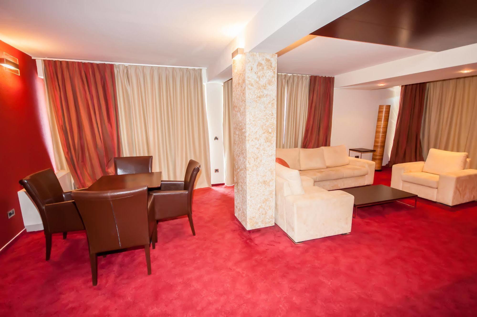 Hotel Maxim Božava エクステリア 写真